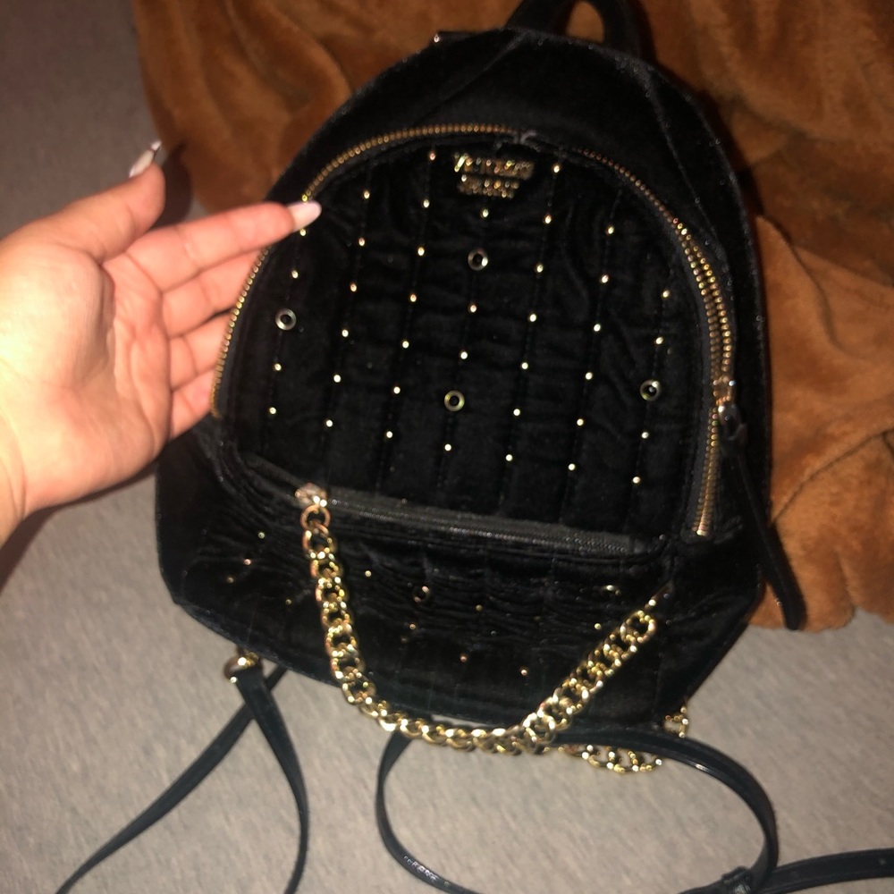 Mini velvet backpack